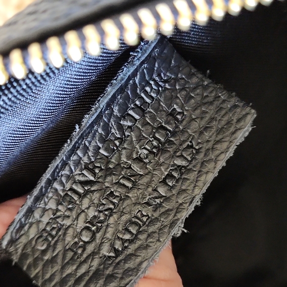 Beautiful NWOT Italian Leather Camera Bag Style Crossbody with Big Strap 🇮🇹 - Picture 9 of 16